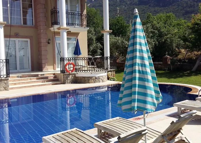 Pegasus & Hotel 3*
